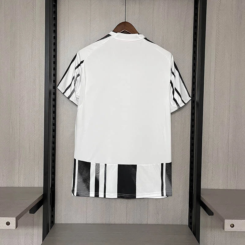 Juventus 25/26 Home Kit